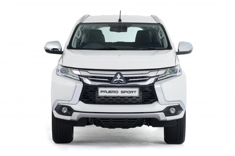  Mitsubishi Pajero Sport 2017 года  (ZA) (фото 13 из 29)